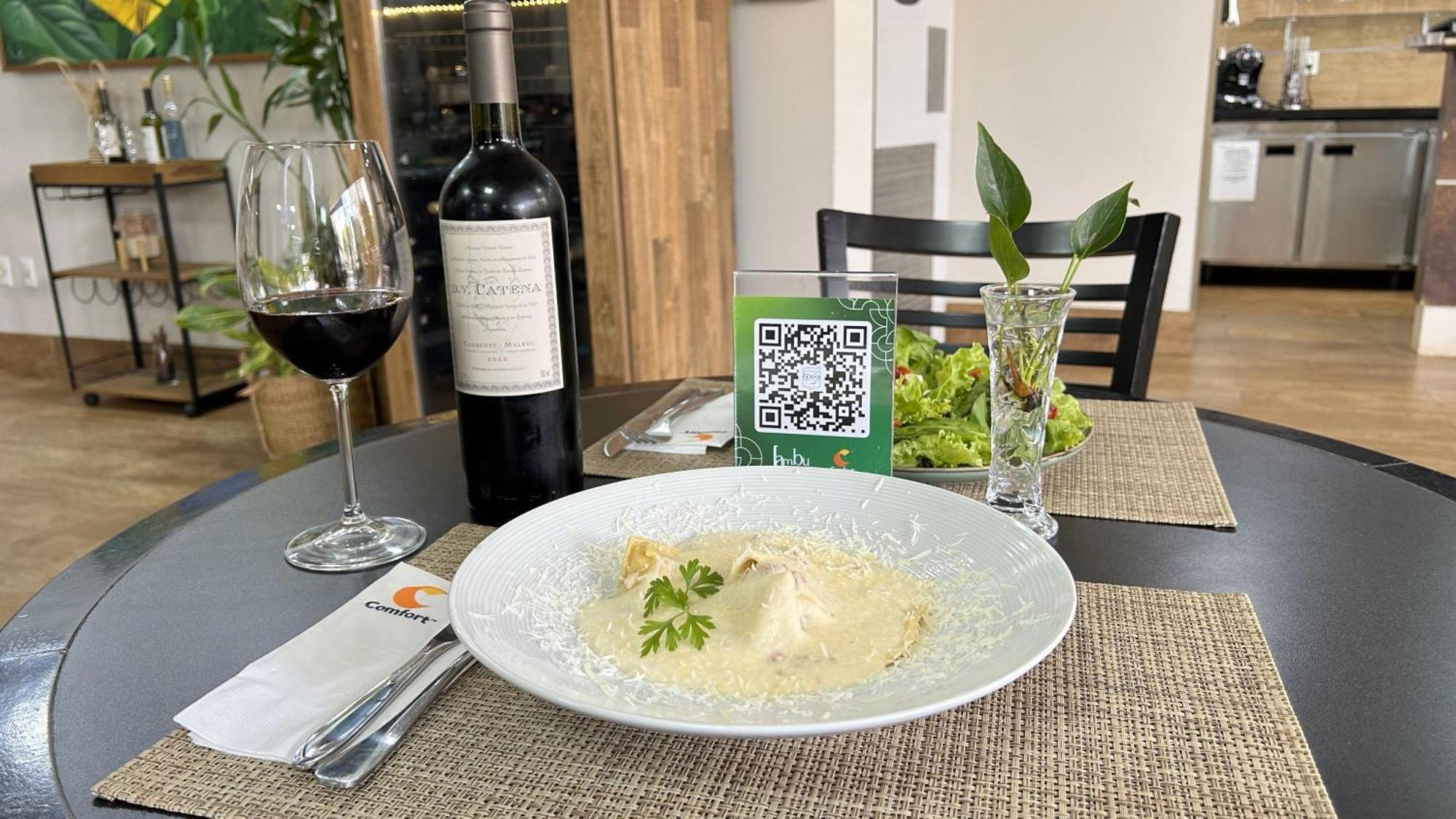伦多诺波利斯舒适套房酒店 Rondonópolis 外观 照片